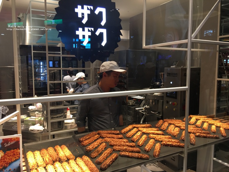 【台北 / 信義Ａ１１】台灣也吃得到日本的排隊美食：ZAKUZAKU 棒棒泡芙。愛評體驗團 @凱的日本食尚日記