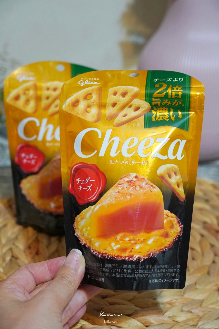 ☆【日本美食】懷念的日本「腳臭餅乾」Glico綜合起司脆餅：卡蒙貝爾起司、巧達起司、煙燻起司。好市多、唐吉軻德開賣