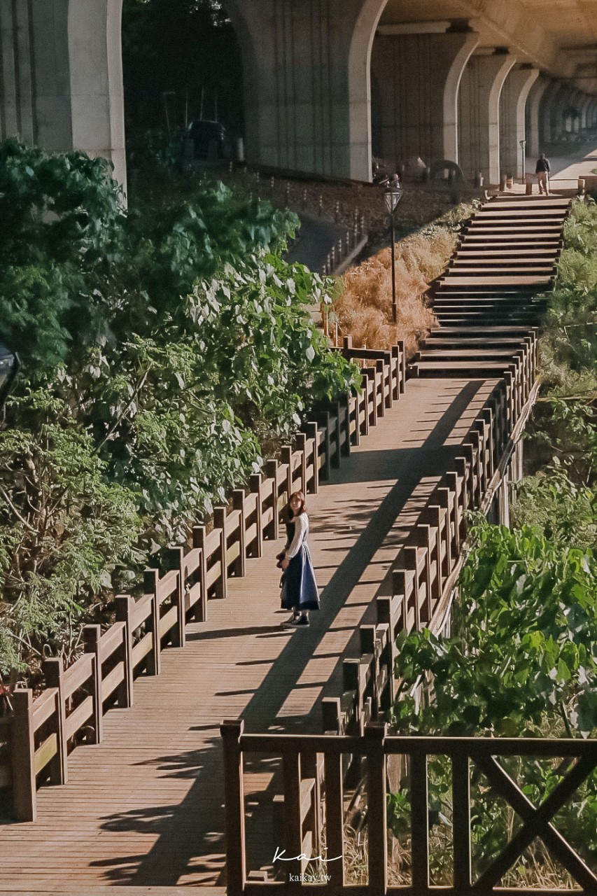 ☆【台中景點】台版「小萬里長城」最佳拍攝點導航。IG超夯景點：沙鹿休閒景觀步道