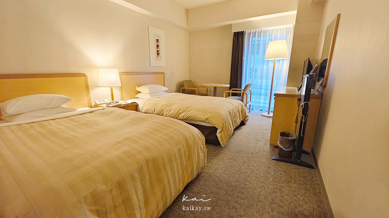 【茨城住宿】沒有很推的水戶總統飯店President Hotel Mito。房間寬敞但隔音很差、有便利商店，水戶車站7分鐘可到 @凱的日本食尚日記