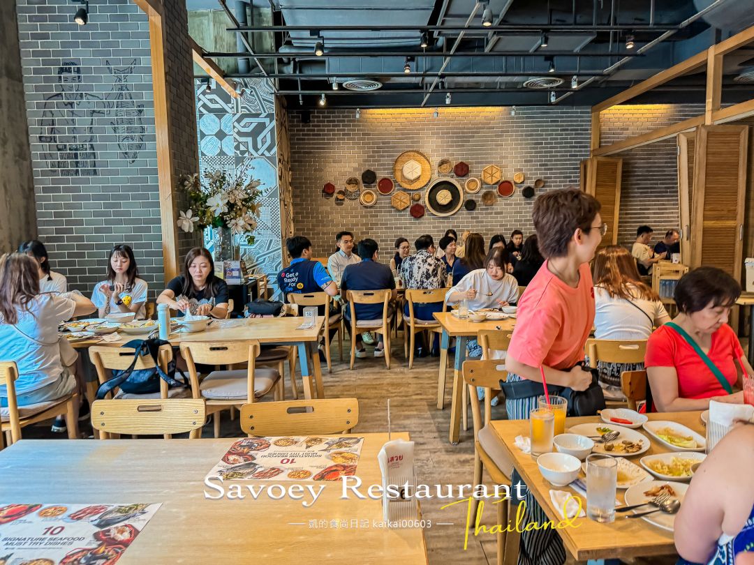 曼谷Chit Lom四面佛餐廳推薦。Savoey Restaurant 上味泰餐館「咖哩蟹」太銷魂～不吃辣也能吃超飽