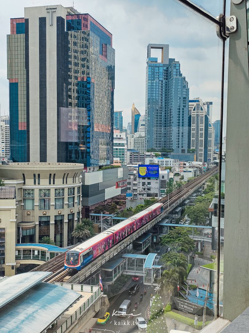 曼谷Asok站美食推薦。Moom Muum Park景觀泰式海鮮餐廳 Terminal 21必吃