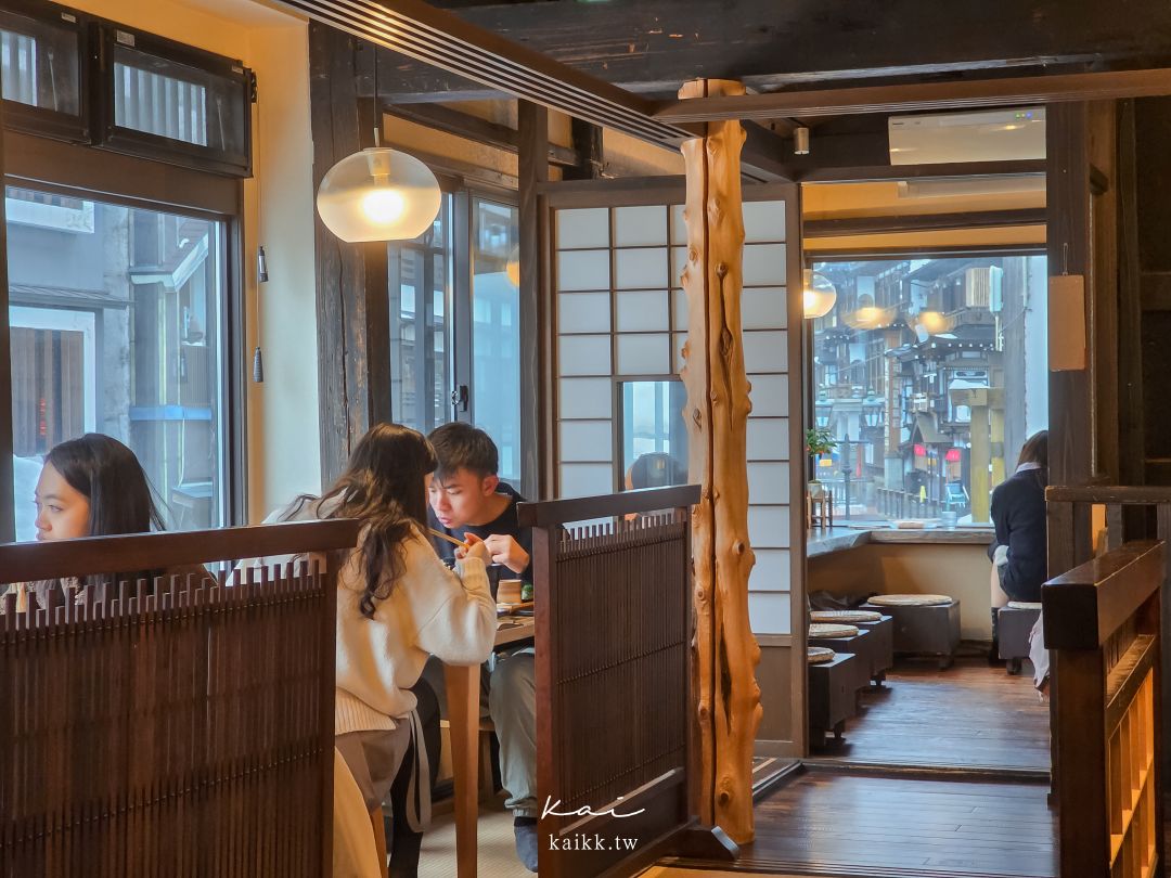 銀山溫泉必吃蕎麥麵。伊豆之華蕎麥冰淇淋、茄子蕎麥麵