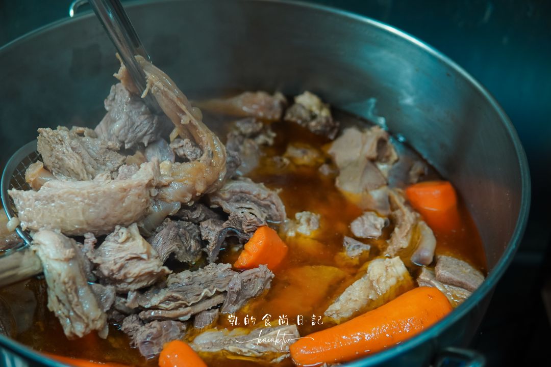 九添福牛肉麵湯鮮肉大塊！新竹最強牛肉麵竟然是這間開幕半年的黑馬！