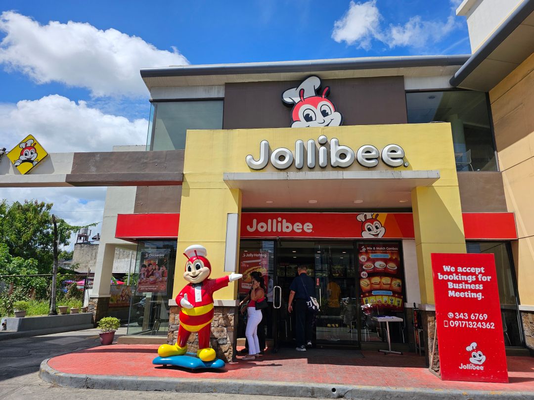 宿霧必吃美食No.1！Jollibee炸雞真的有夠強，難怪連麥當勞都怕了