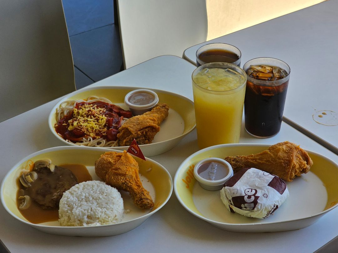 宿霧必吃美食No.1！Jollibee炸雞真的有夠強，難怪連麥當勞都怕了