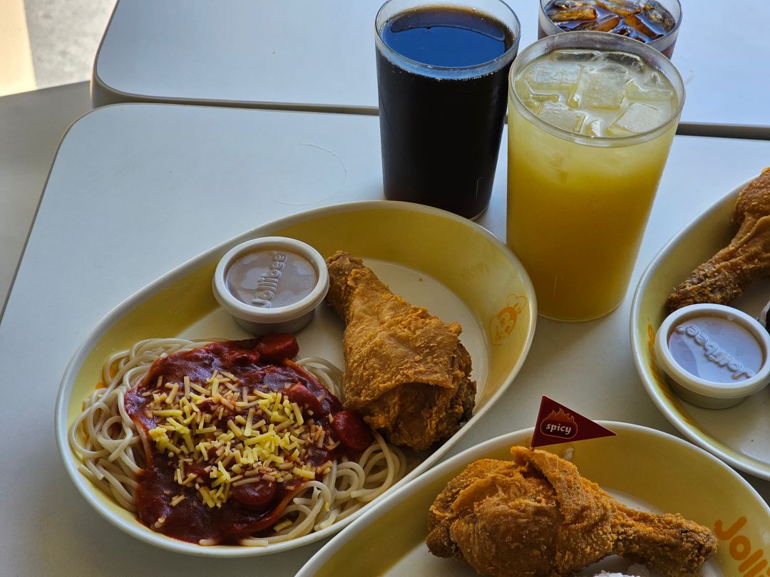 宿霧必吃美食No.1！Jollibee炸雞真的有夠強，難怪連麥當勞都怕了