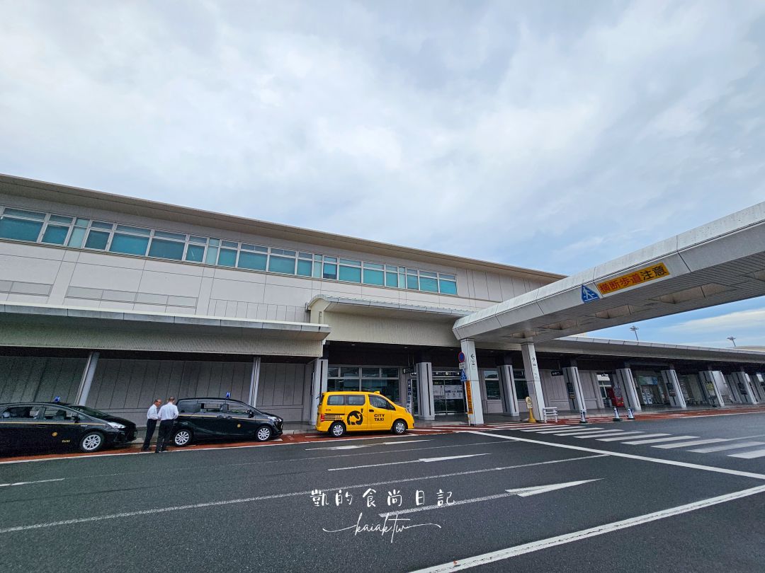 九州大分機場竟然這麼好逛！必買明太子、限定吉伊卡哇、免費足湯別錯過！