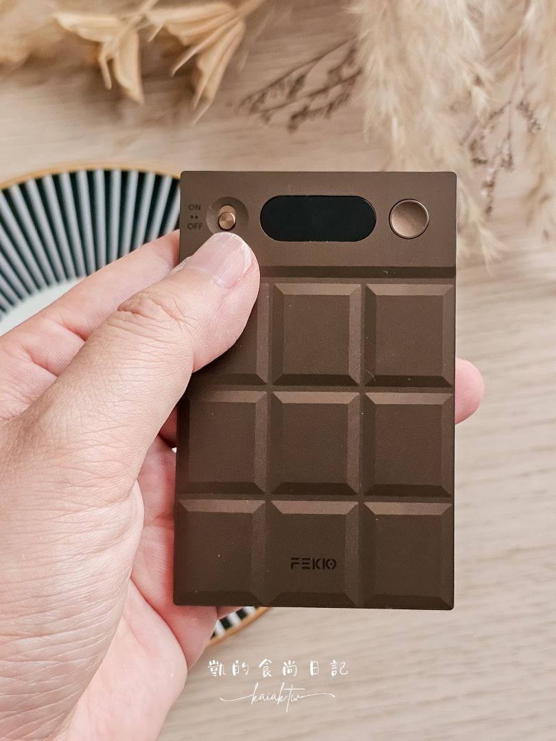 新世代智慧翻譯錄音卡CHOCO AI 輕薄小巧！出國即時會話翻譯、重點AI轉錄摘要，完美紀錄每個重要時刻
