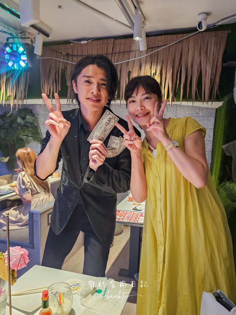大阪MAGIC SOLEIL 太陽的魔法餐廳。夢幻打卡餐點＋刺激互動魔法秀，你一定沒吃過這種餐廳