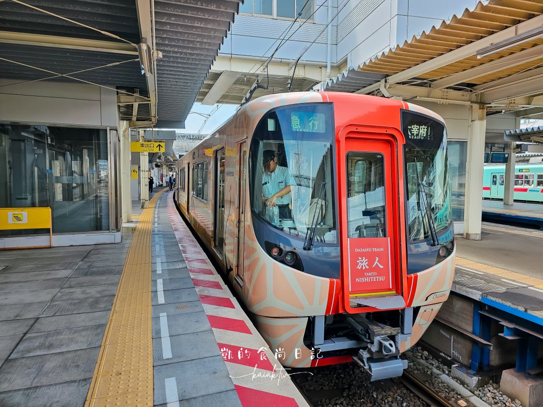 福岡太宰府一日遊。搭上旅人列車，太宰府天滿宮、梅枝餅、五角碗一蘭拉麵、昭和風咖啡廳收集起來