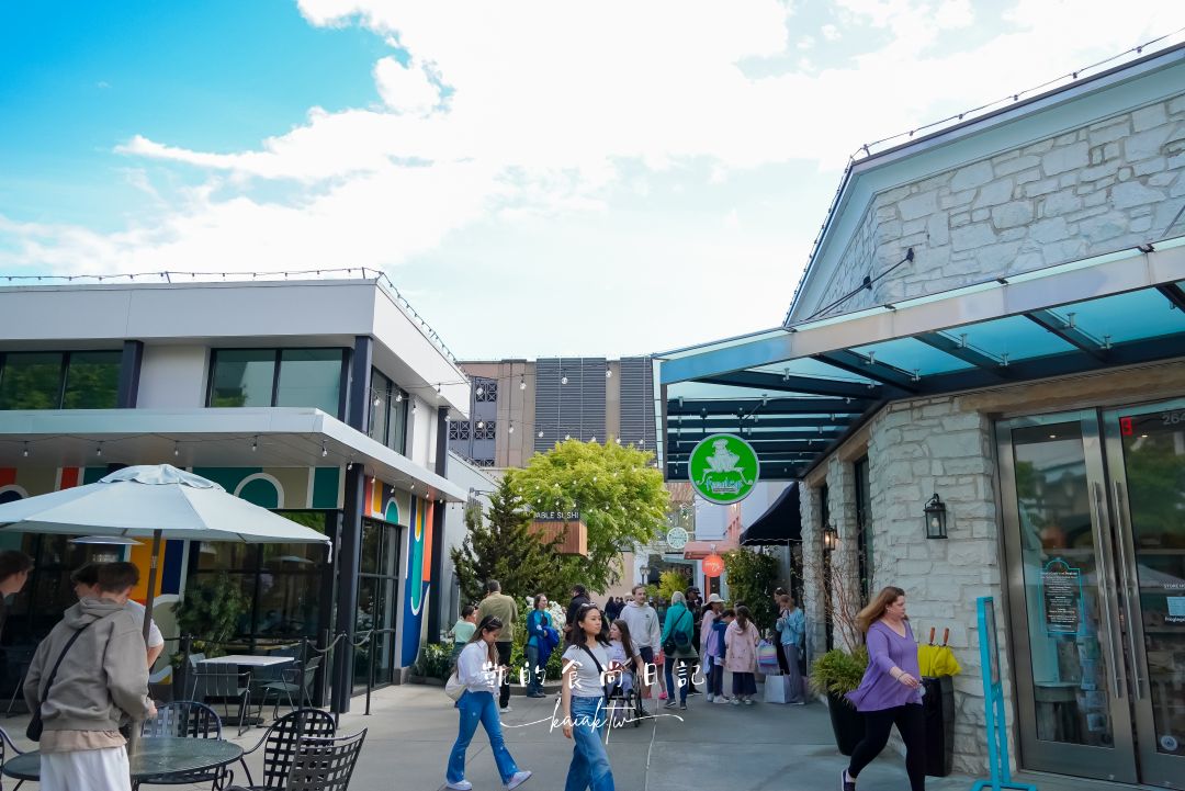 西雅圖華盛頓大學一日遊。哈利波特圖書館＋University Village大學村購物吃喝玩樂