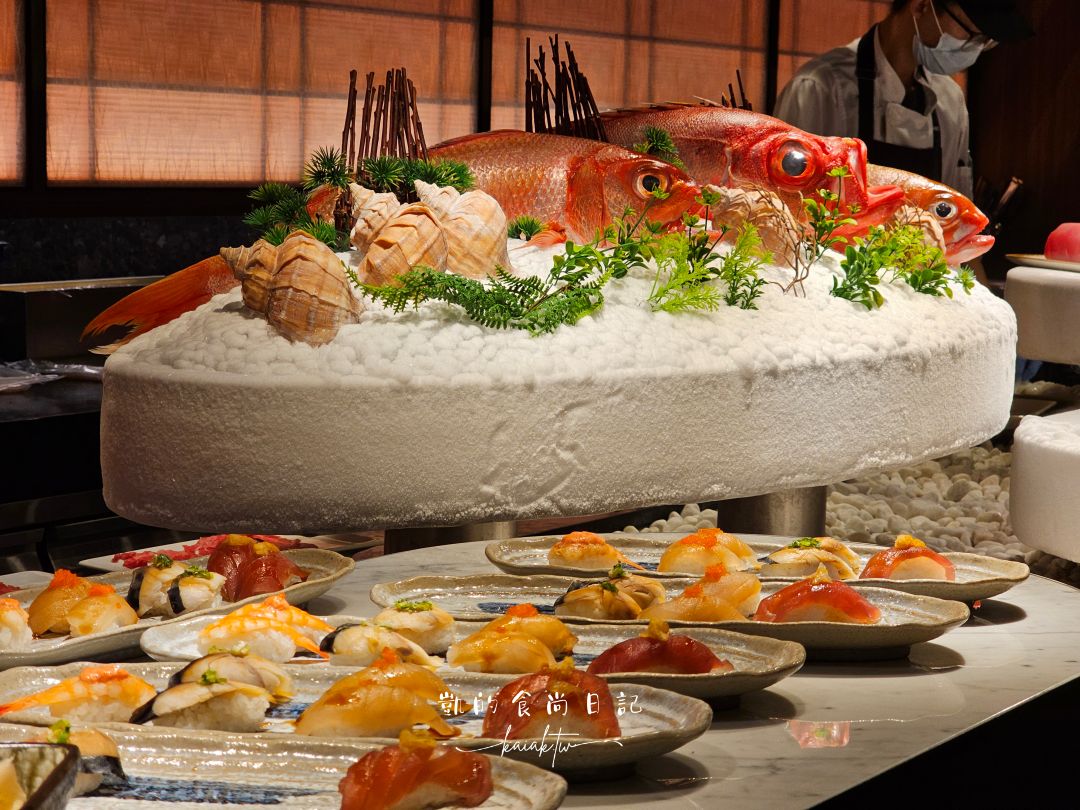 2025寒舍艾美buffet 探索廚房全新回歸！升級版超大日料檯、比臉大和牛壽司、主廚料理、甜點推車亮點搶先看