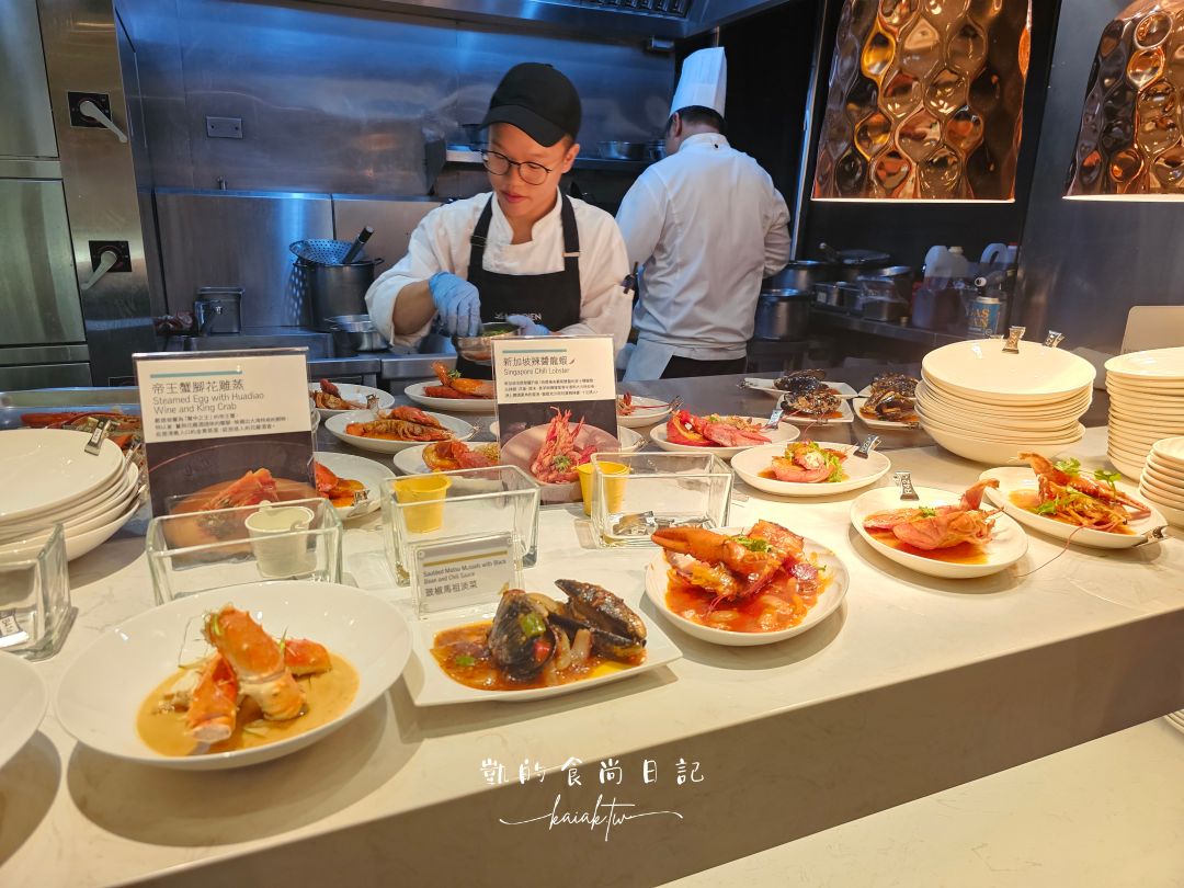 2025寒舍艾美buffet 探索廚房全新回歸！升級版超大日料檯、比臉大和牛壽司、主廚料理、甜點推車亮點搶先看