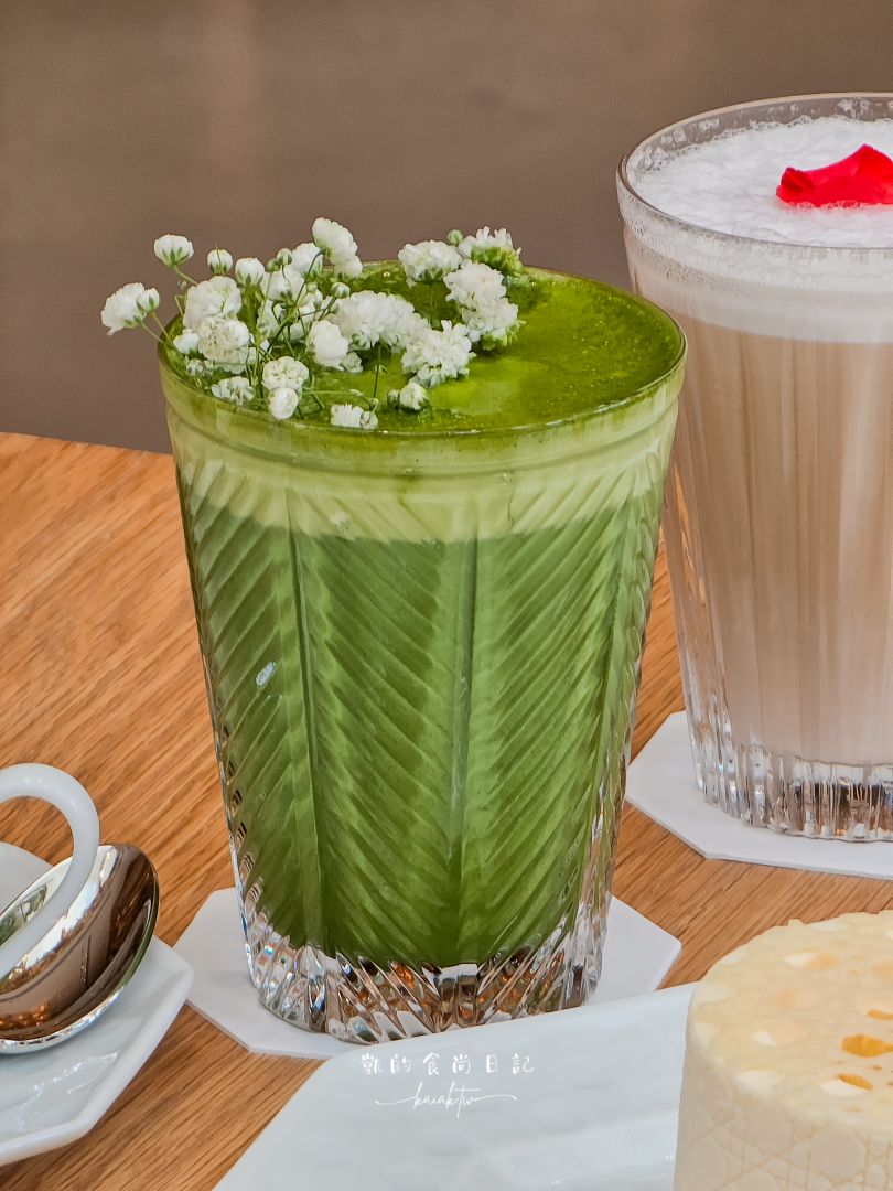 曼谷迪奧Gold House Dior Cafe開箱!金色玻璃溫室。Glasshouse 座位預約攻略+必拍亮點大公開 曼谷迪奧Gold House Dior Cafe開箱!金色玻璃溫室。Glasshouse 座位預約攻略+必拍亮點大公開