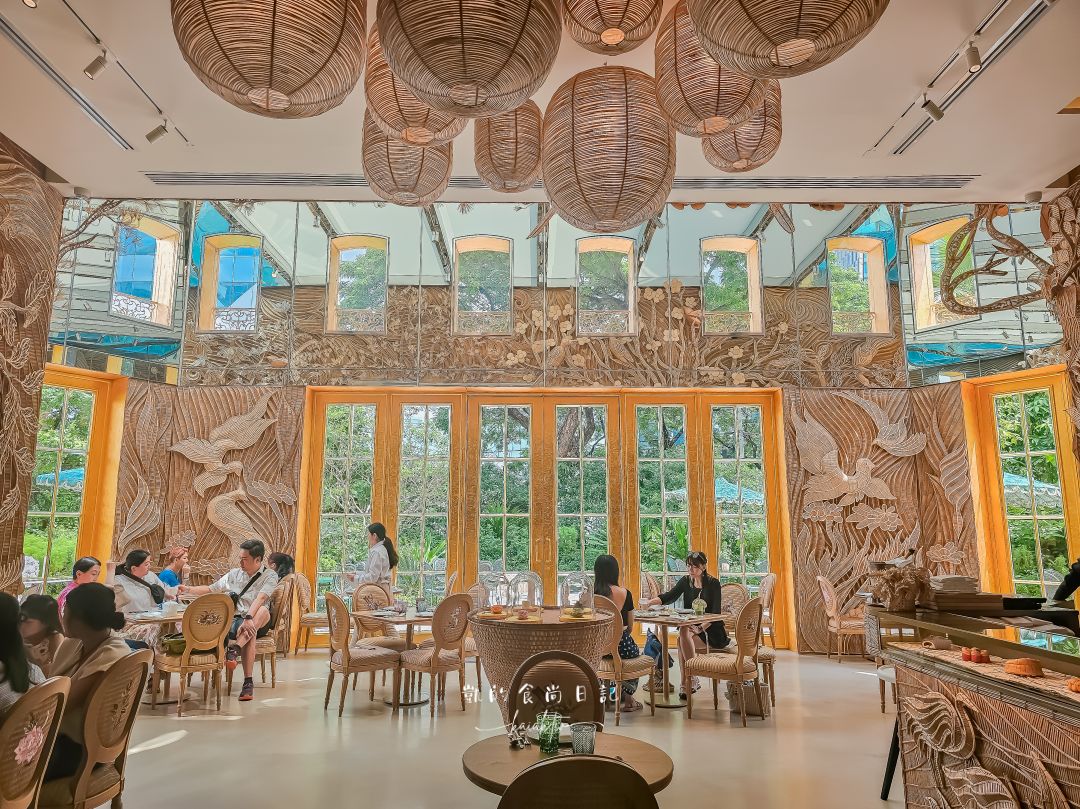 曼谷迪奧Gold House Dior Cafe開箱!金色玻璃溫室。Glasshouse 座位預約攻略+必拍亮點大公開 曼谷迪奧Gold House Dior Cafe開箱!金色玻璃溫室。Glasshouse 座位預約攻略+必拍亮點大公開