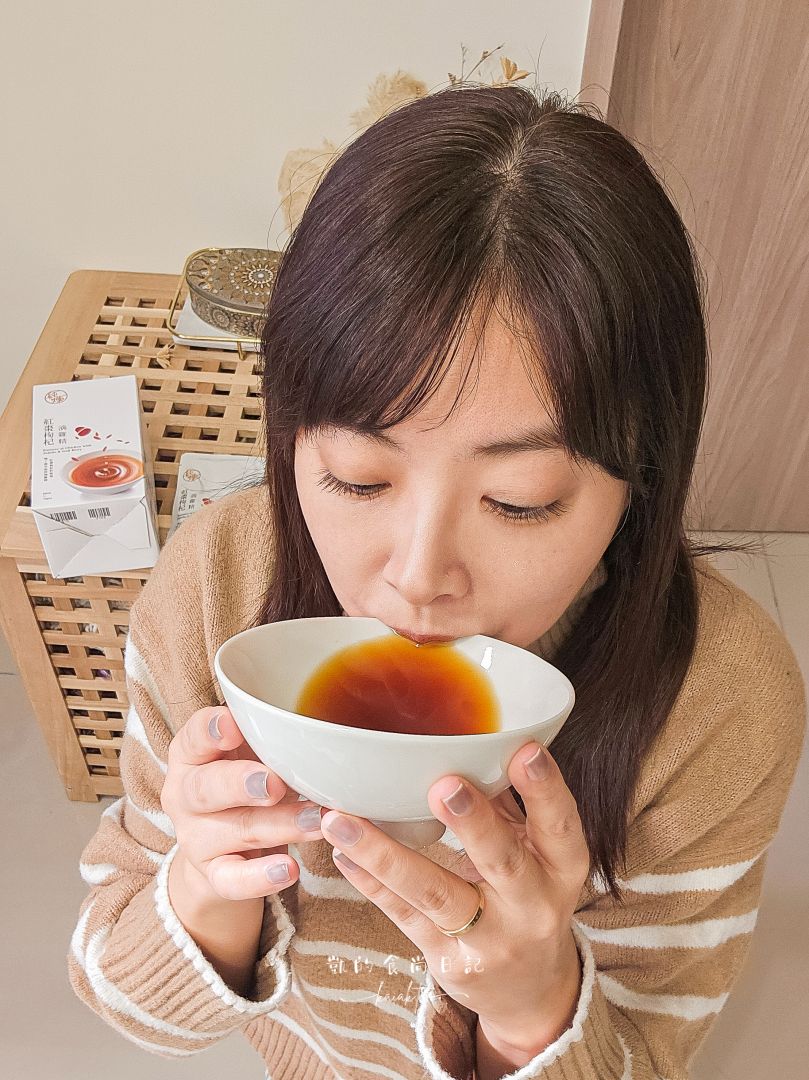 純煉紅棗枸杞滴雞精真的沒腥味開箱分享。每月一飛的小飛人補氣秘訣