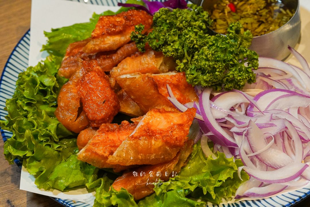 新開幕!!君曜雞湯-信義區精品級黃金雞湯火鍋。頂級花膠、活龍蝦紅蟳、A5和牛補上加補。信義區聚餐、慶生、尾牙包廂推薦