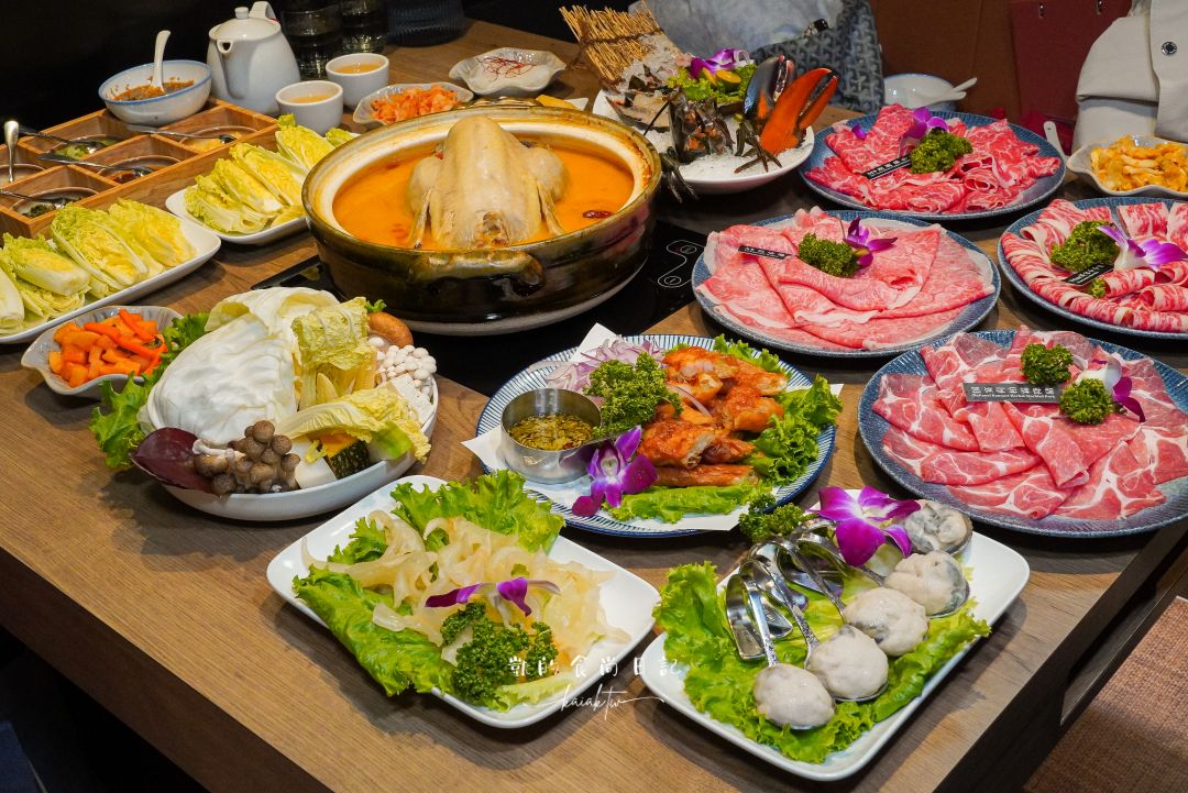 新開幕!!君曜雞湯-信義區精品級黃金雞湯火鍋。頂級花膠、活龍蝦紅蟳、A5和牛補上加補。信義區聚餐、慶生、尾牙包廂推薦 新開幕!!君曜雞湯-信義區精品級黃金雞湯火鍋。頂級花膠、活龍蝦紅蟳、A5和牛補上加補。信義區聚餐、慶生、尾牙包廂推薦