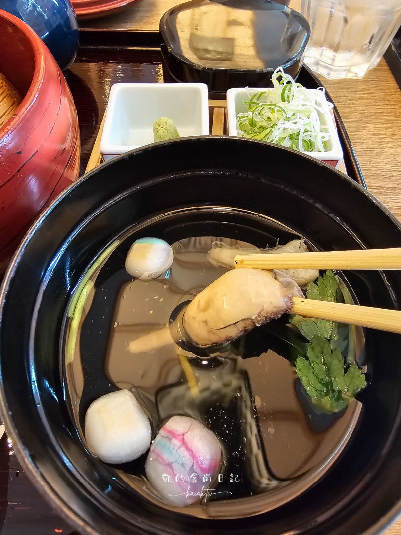 名古屋必吃！閃瞎眼奢華「金箔鰻魚飯三吃」。ひつまぶし 名古屋 備長 大名古屋店