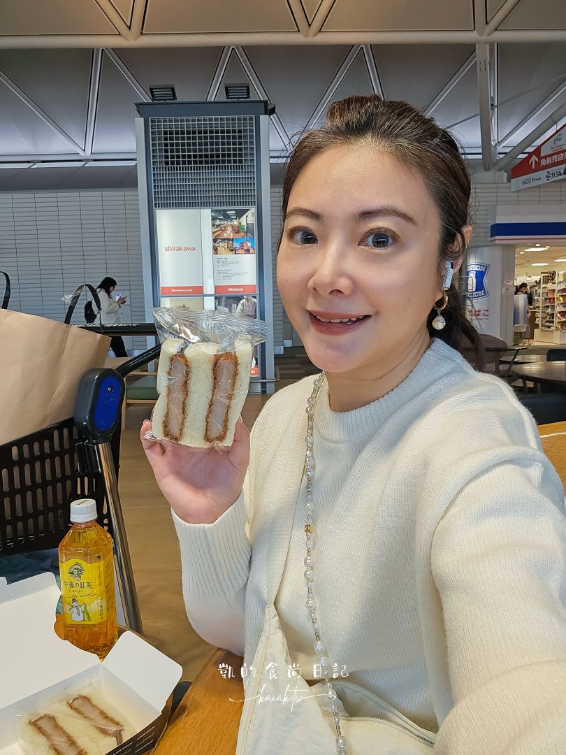 名古屋中部國際機場。空姐必買蝦餅伴手禮、必吃美食豬排、手羽先、燒肉、鰻魚飯美食總整理！邊看飛機邊泡溫泉「風の湯」也別錯過