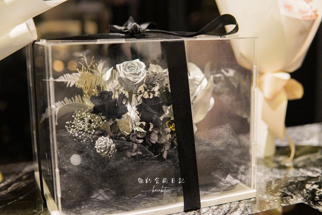 大安頂級海鮮鍋天花板！二本松季節限定帝王蟹、松葉蟹5吃。帶國外朋友來聚餐絕對好評！