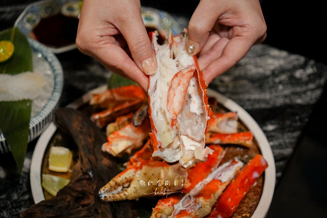 大安頂級海鮮鍋天花板！二本松季節限定帝王蟹、松葉蟹5吃。帶國外朋友來聚餐絕對好評！
