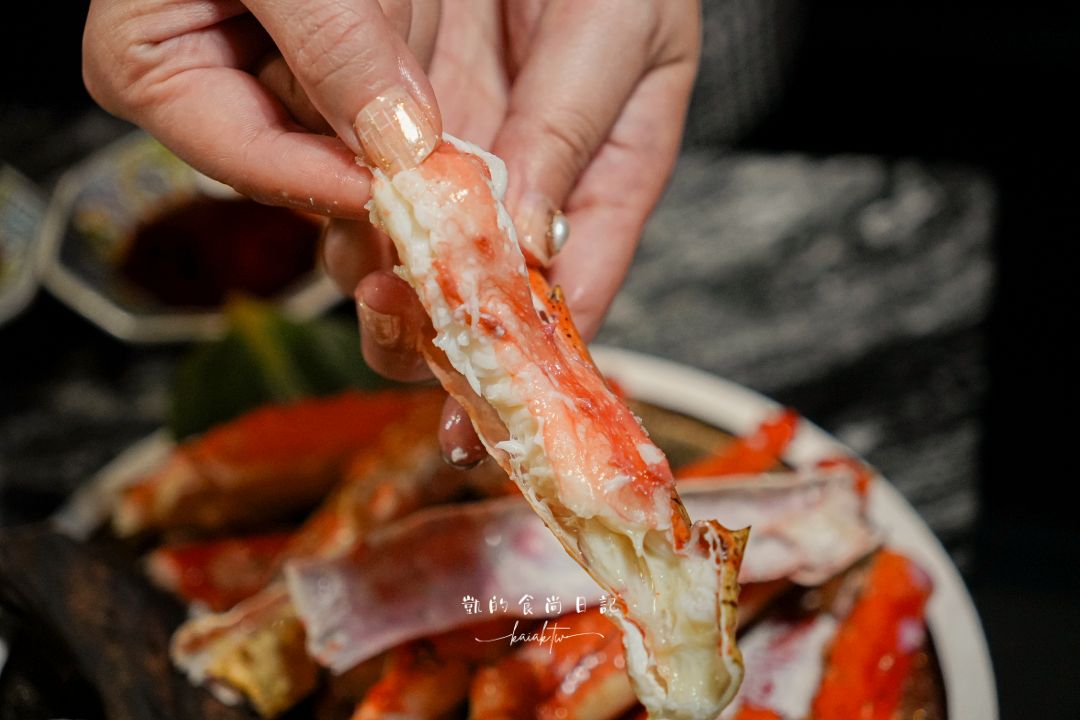 大安頂級海鮮鍋天花板！二本松季節限定帝王蟹、松葉蟹5吃。帶國外朋友來聚餐絕對好評！