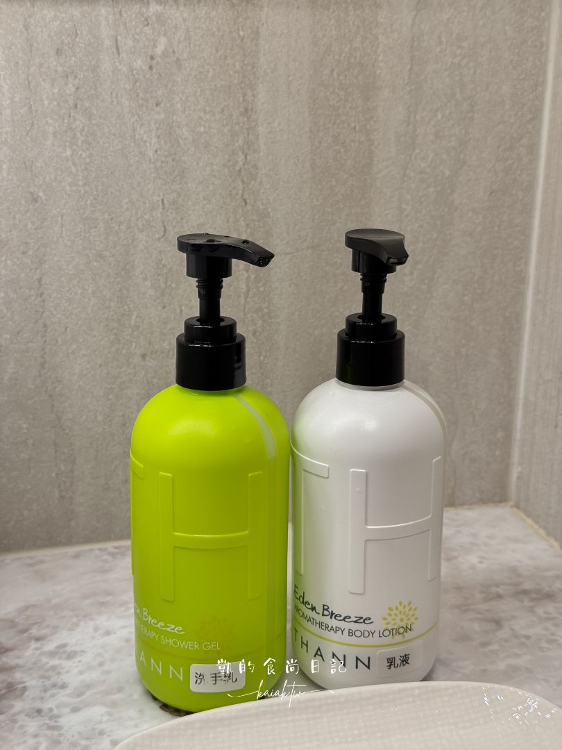 台中機場星宇貴賓室「GALACTIC Lounge」開箱!頂級粵菜、蜷尾家冰淇淋吃到飽,凱媽也讚不絕口! 台中機場星宇貴賓室「GALACTIC Lounge」開箱!頂級粵菜、蜷尾家冰淇淋吃到飽,凱媽也讚不絕口!