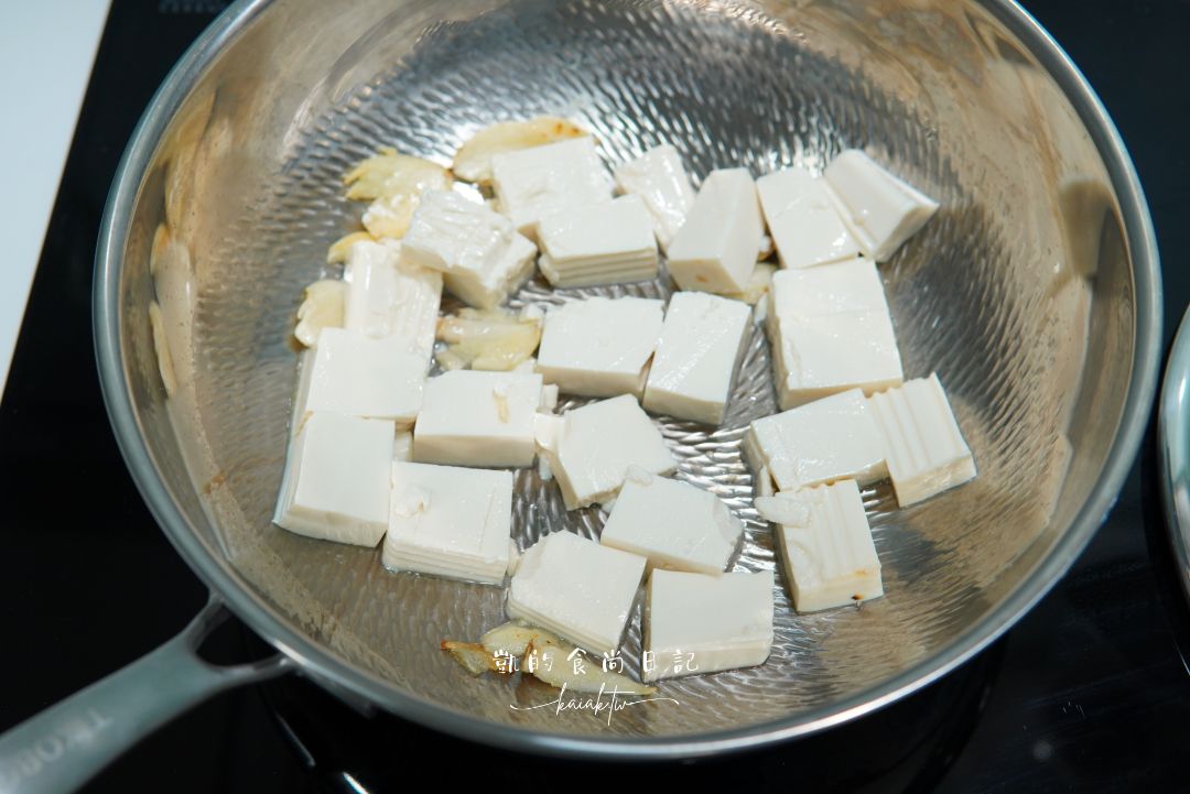 TiKOBO鈦工坊 TiCOOK 鈦鈦鍋開箱。終於跟不沾鍋分手！無塗層超級安心感～