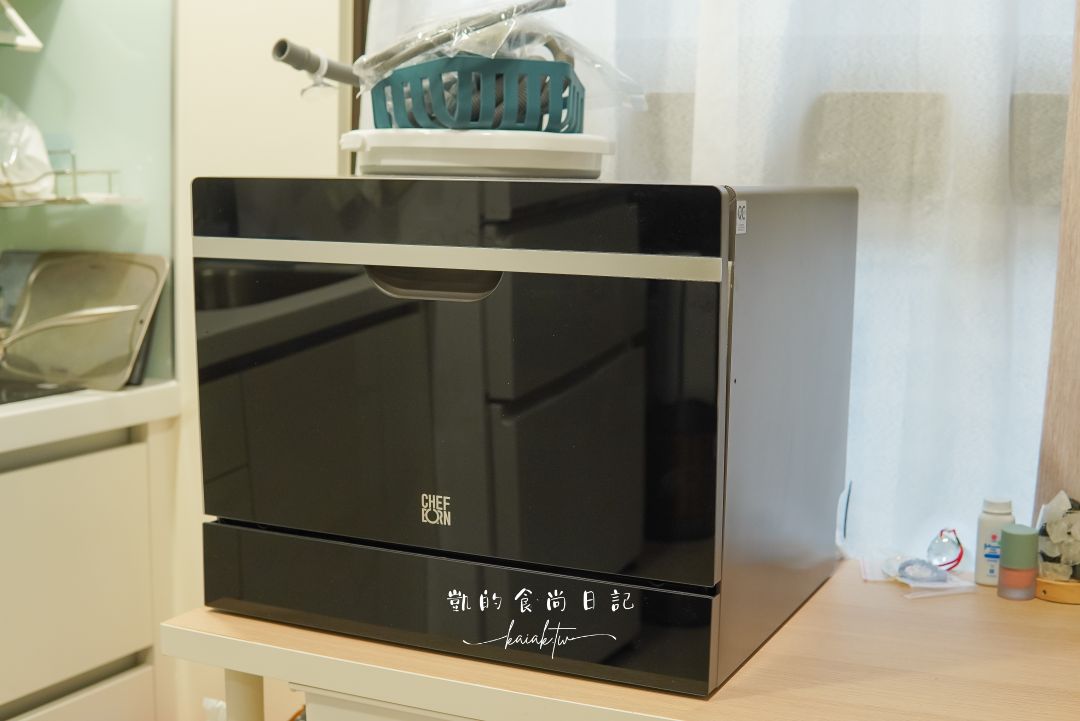洗碗救星！CHEFBORN 韓國天廚 8人份免安裝獨立式紫外線自動開門洗碗機開箱