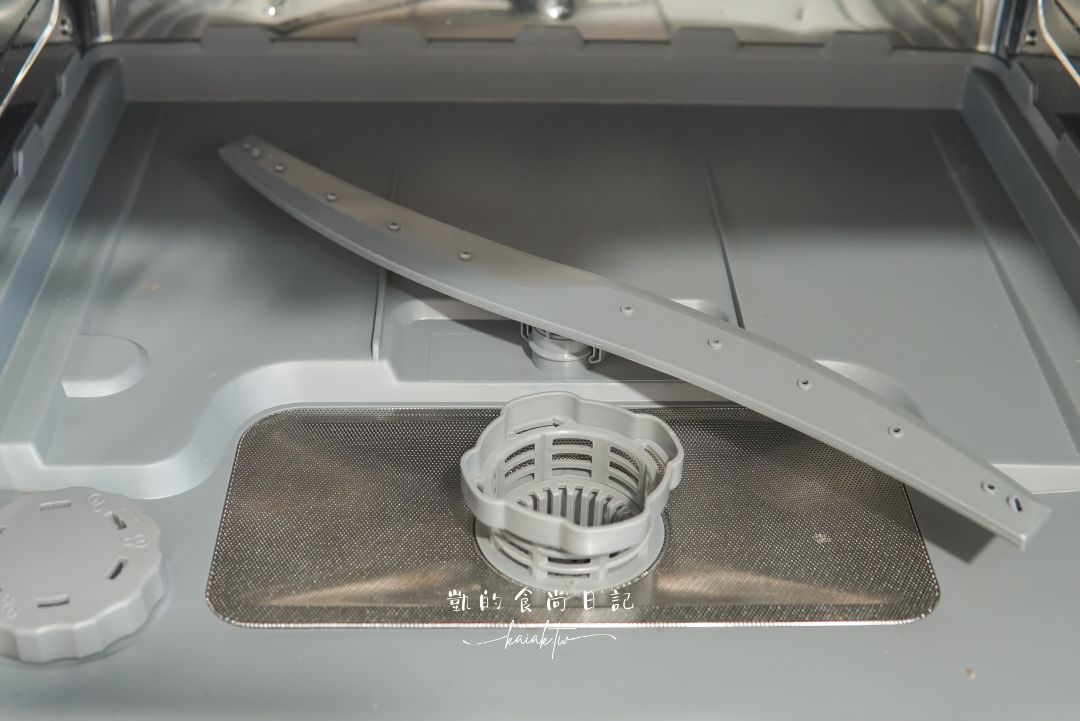 洗碗救星！CHEFBORN 韓國天廚 8人份免安裝獨立式紫外線自動開門洗碗機開箱