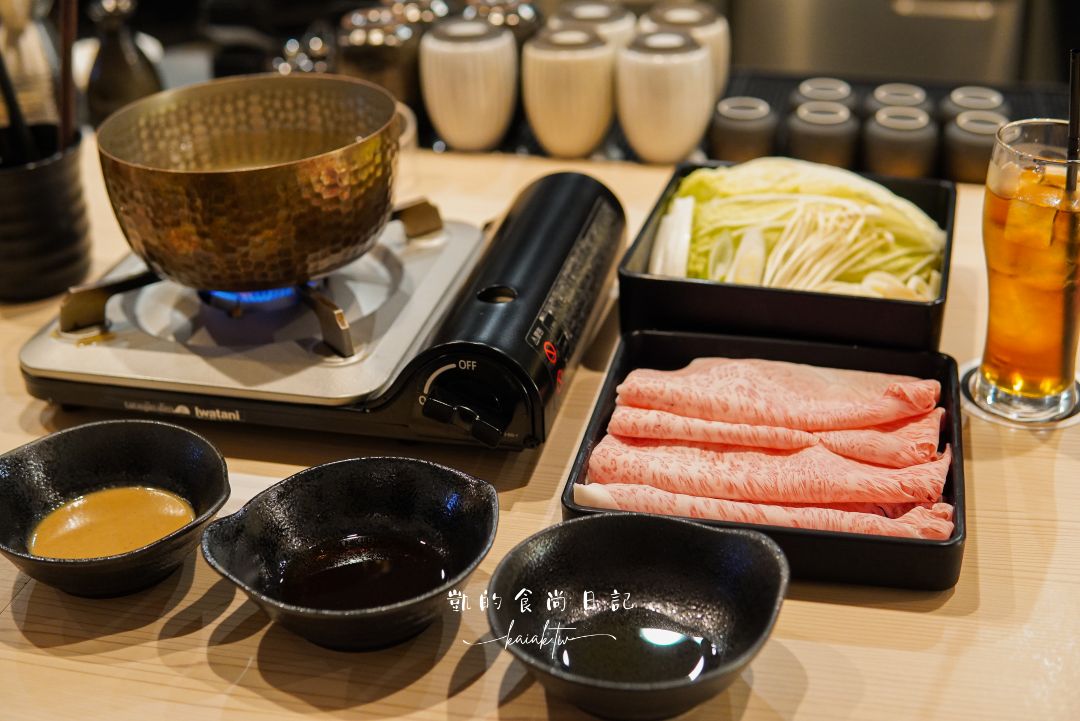 日本橋鶴屋壽喜鍋 涮涮鍋。大阪黑門市場必吃黑毛和牛壽喜燒