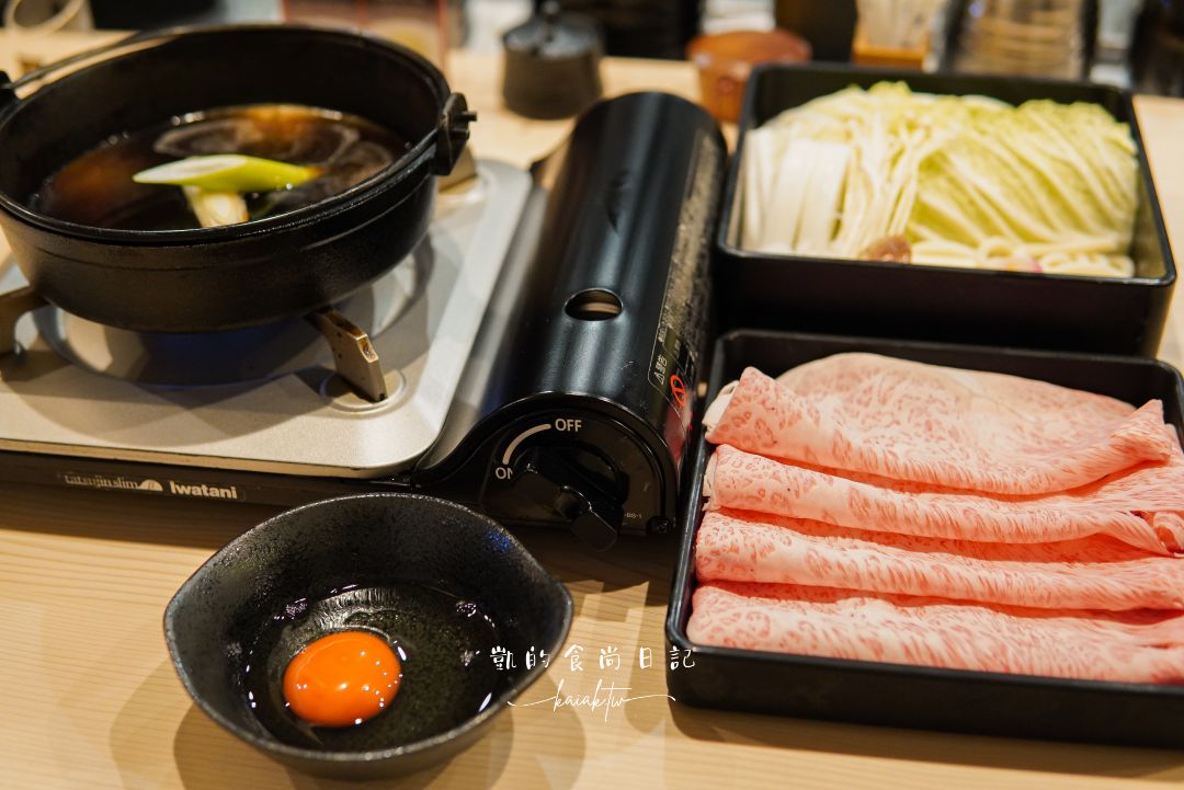 大阪美食推薦！精選18間大阪必吃美食懶人包！丼飯、海鮮、燒肉、炸串、甜點通通有～