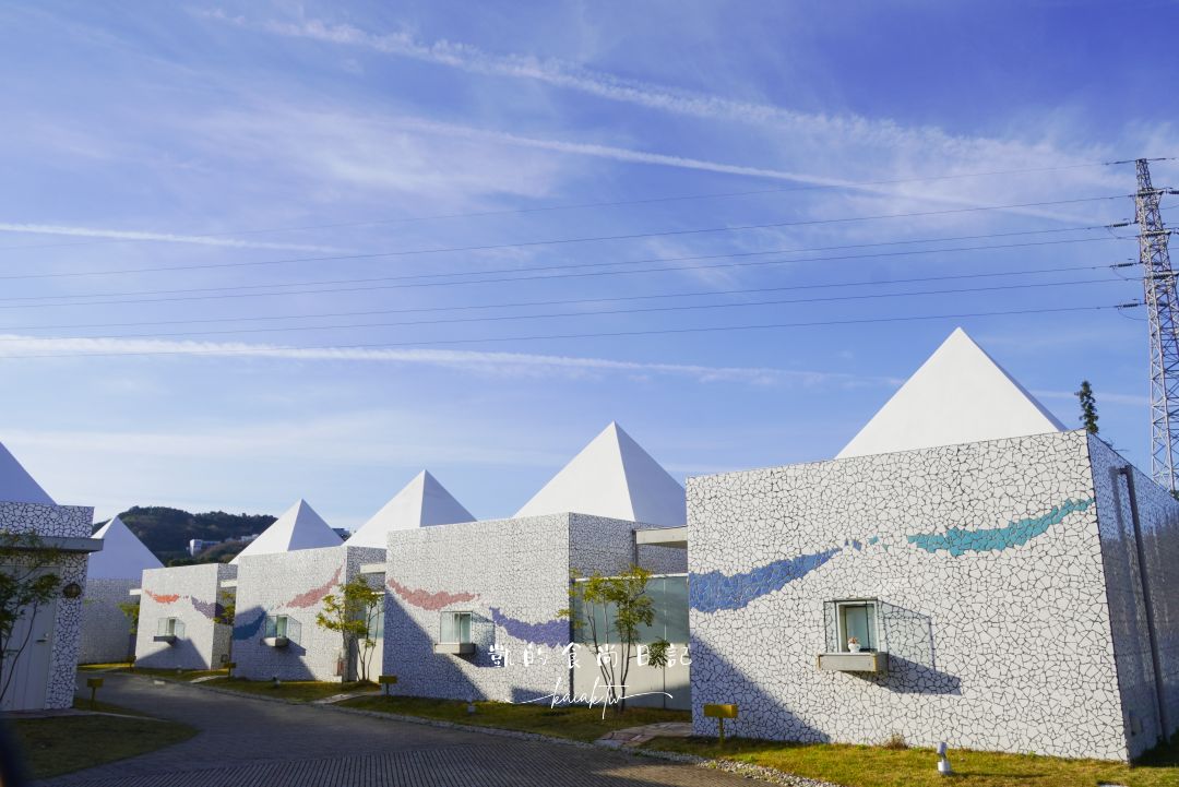 和歌山住宿｜BLANCHETTE 南紀白濱。入住純白童話村落，私人溫泉與頂級海鮮吃到飽！