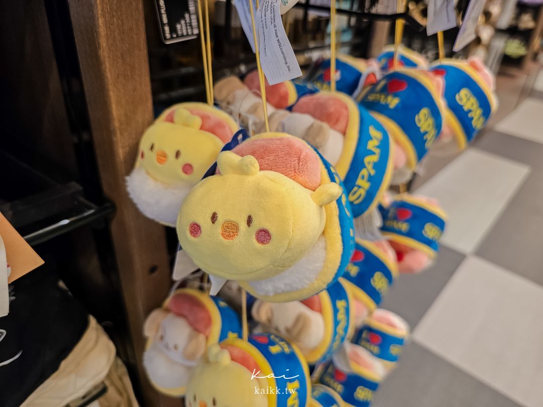 夏威夷威基基海灘精品一條街。卡拉卡瓦大道Kalakaua Ave超好逛好買 夏威夷威基基海灘精品一條街。卡拉卡瓦大道Kalakaua Ave超好逛好買