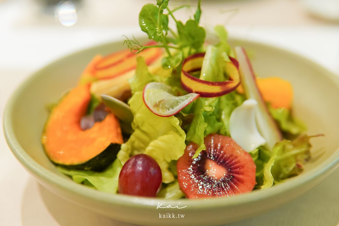 rooTi地中海料理｜永康街最美最浪漫玻璃屋餐廳，無菜單料理藏著細膩節奏感