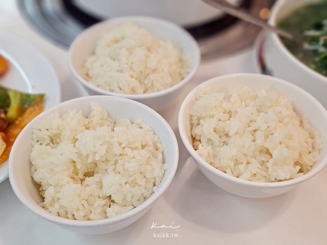 雞家莊六條店|米其林必比登推薦台菜老字號!招牌三味雞、雞家豆腐、隱藏版甜點必吃 雞家莊六條店|米其林必比登推薦台菜老字號!招牌三味雞、雞家豆腐、隱藏版甜點必吃