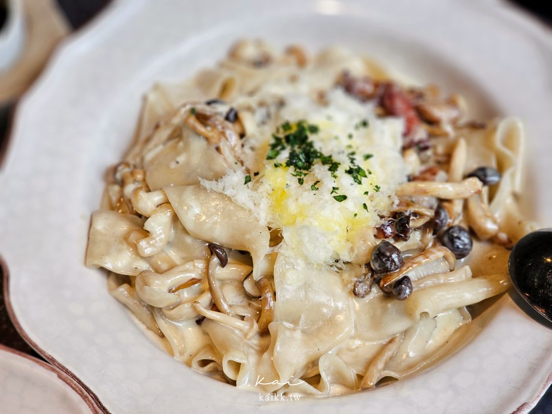 招牌波士頓龍蝦燉飯此生摯愛！驢子餐廳 L’IDIOT GRILL&PASTA 賦樂旅居店。台北東區約會聚餐推薦