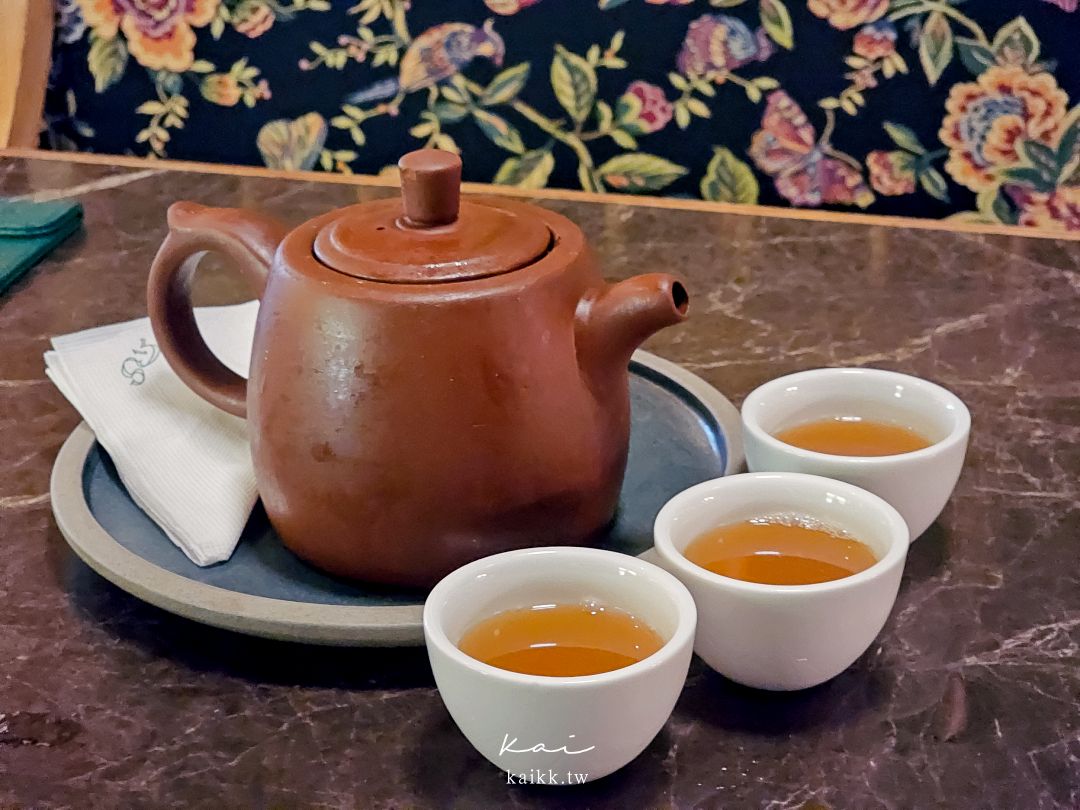 心潮飯店｜台北信義區米其林必比登台菜，芋香櫻桃鴨炒飯、功夫郁香雞湯必點
