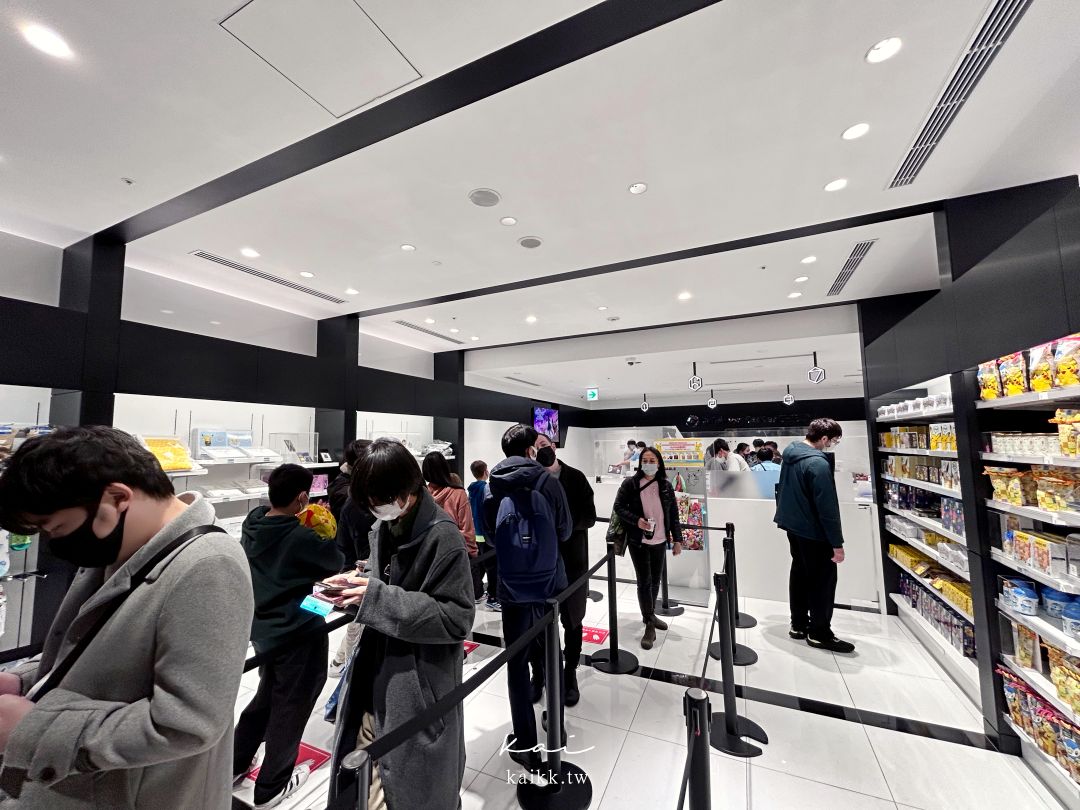澀谷Pokémon Center SHIBUYA｜超逼真超夢研究室、唯一DIY寶可夢T恤
