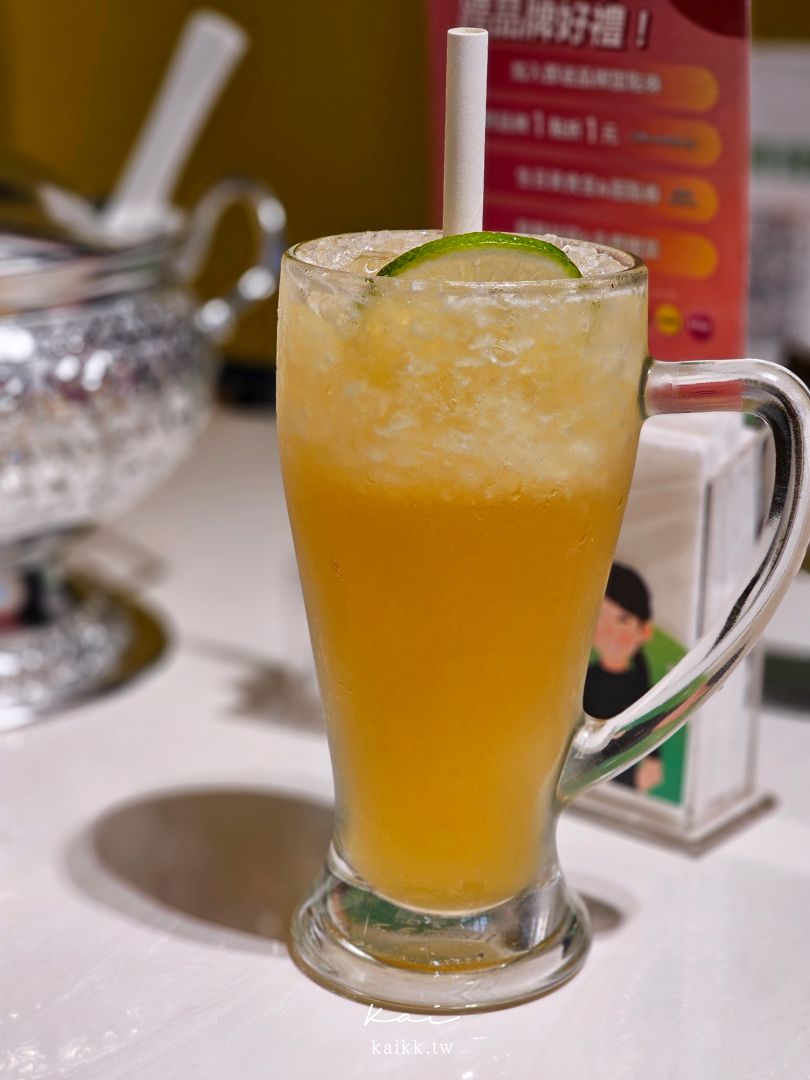 天母SOGO美食|非常泰天母SOGO店,芝山站聚餐方便、月亮蝦餅與黃咖哩雞必點 天母SOGO美食|非常泰天母SOGO店,芝山站聚餐方便、月亮蝦餅與黃咖哩雞必點