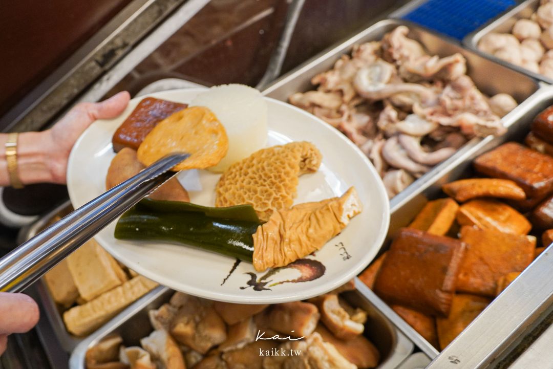 苗栗苑裡必吃九妹牛肉麵館！限量牛腩拉麵超香濃，傳說中被牛肉麵耽誤的滷味也是這家