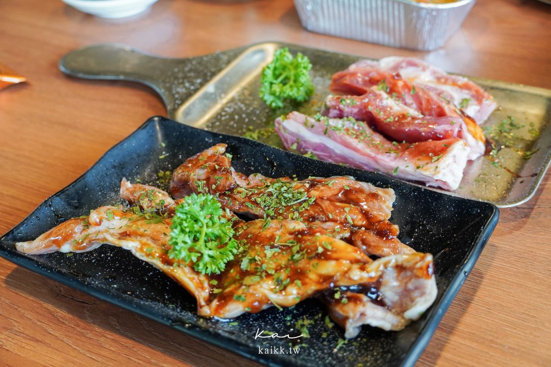 淡水聚餐最愛梨花大苑｜淡水超強燒肉吃到飽，見島牛、雪蟹膏拌飯、人蔘雞湯一次吃