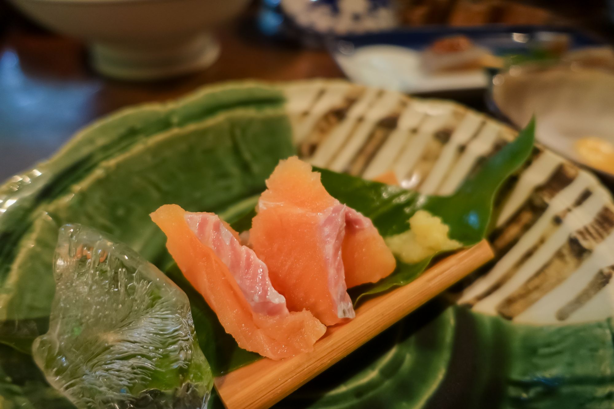 鳥取米其林指南三滝園|智頭森林裡吃山女魚、山菜。茅草古民家中的山林饗宴 鳥取米其林指南三滝園|智頭森林裡吃山女魚、山菜。茅草古民家中的山林饗宴